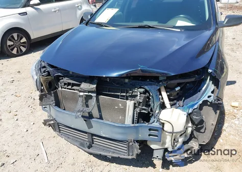 2018 Chevrolet Malibu 1Ls из США, поврежденный, VIN 1G1ZB5ST7JF191722